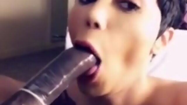 Big Ass, Big Tits, Big Cock: Chubby Babe`s Steamy Solo Masturbation