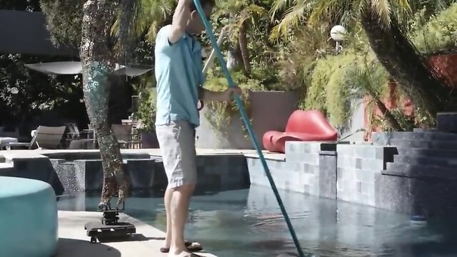 Natalie Mars & the Mysterious Man: A Sensual Ladyboy Tale