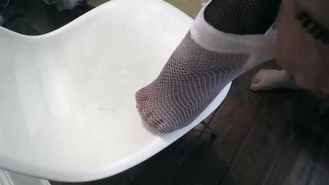 Admiring Curves: Solo Girl`s Lingerie Masturbation