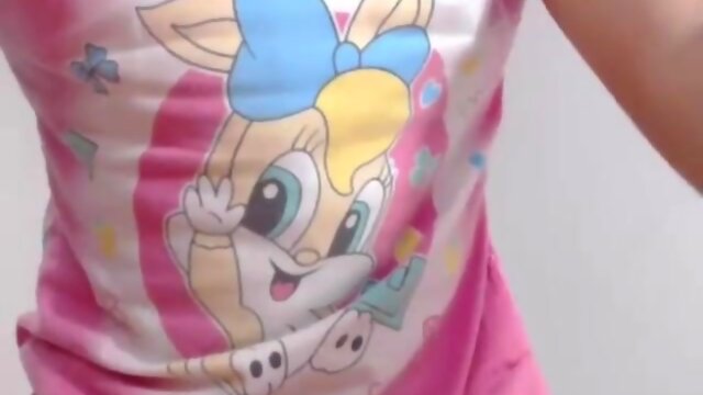 Two Teens Explore Their Sexuality: Amateur Webcam Video