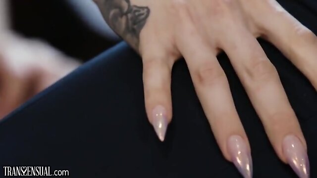 Transsensual casey kisses makes a pass at studly office hunk