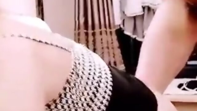 Asian laddyboy condomless