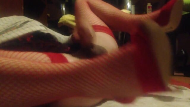 Barebacked crossdresser merve solo dildo red stockings