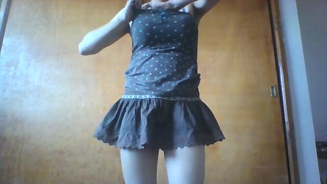 Mesmerizing Miniskirt Moves: Watch Her Flaunt & Tease!