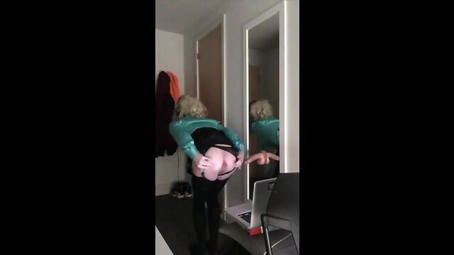 Amateur Crossdresser Fag`s Solo Sex Toy Performance!