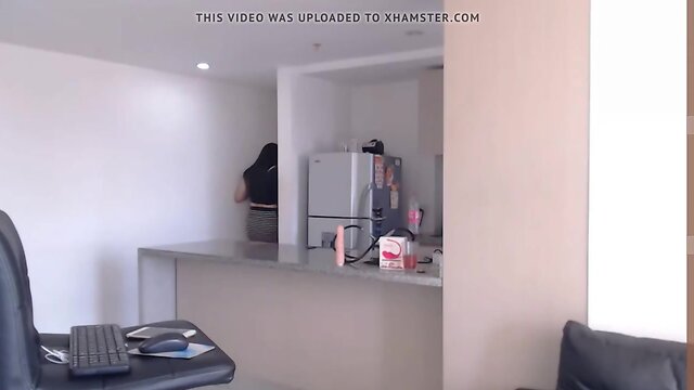 Young Latin Big-Assed Shemale Enjoys Solo Masturbation on Webcam