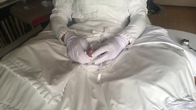 Bride with bride schlong dress