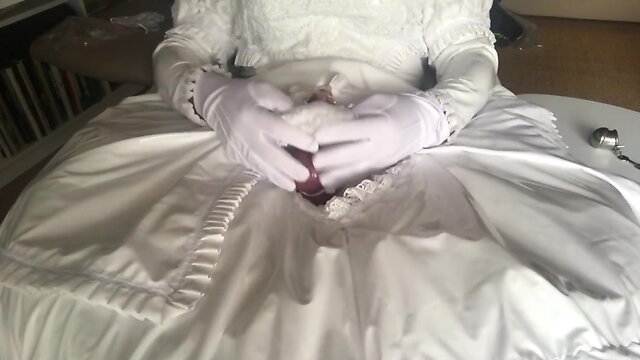 Bride with bride schlong dress