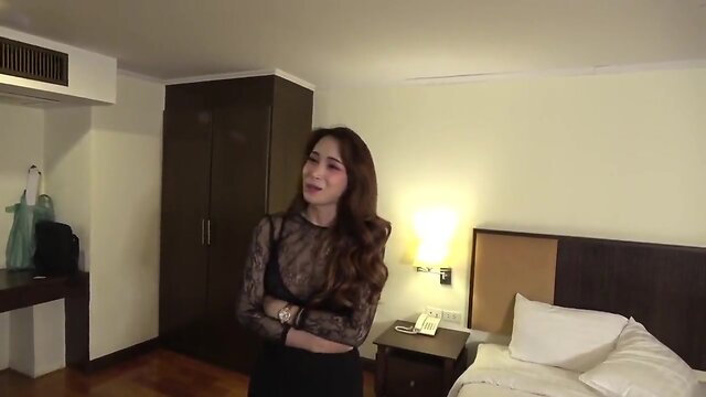 Sultry sexy tv will make you cum