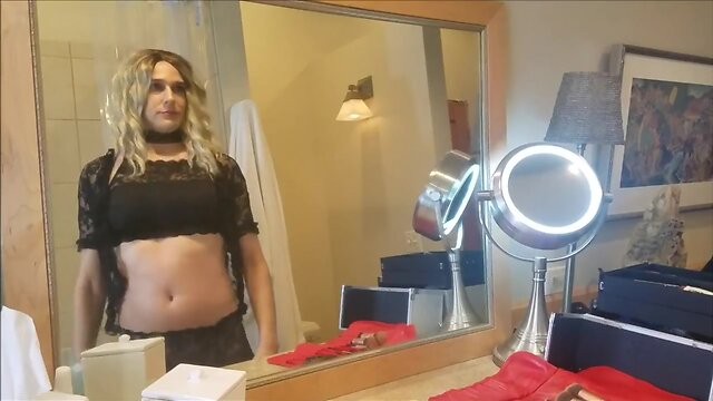 Kali does her makeup for you