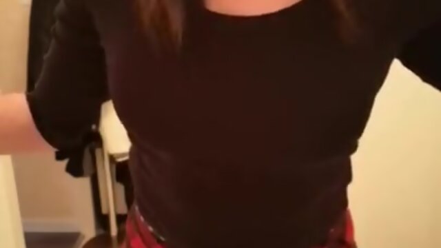 Noemie CD scottish style