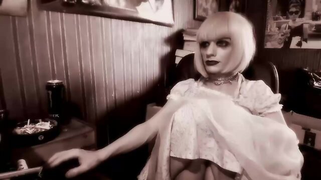 Crossdresser sprinky strokes and eats cum.