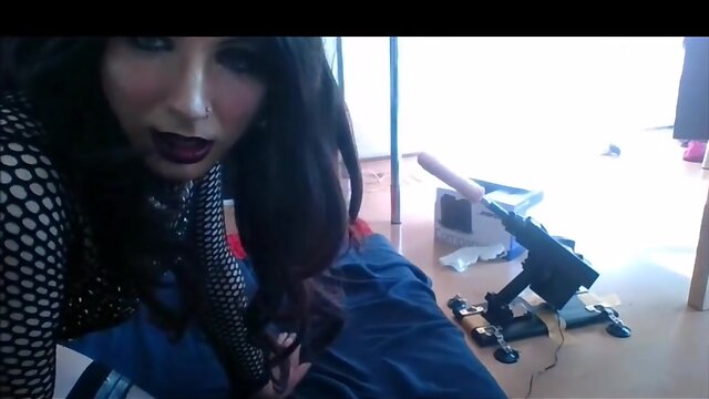 Amazing transsexual drilled by her sex machine hard