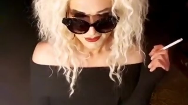 Jennifer lee crossdresser smoking bimbo sunglasses