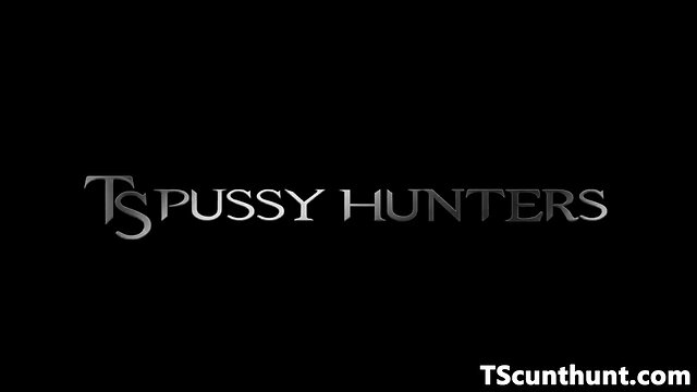 Tgirl gangbang beauties plowing pussy and booty