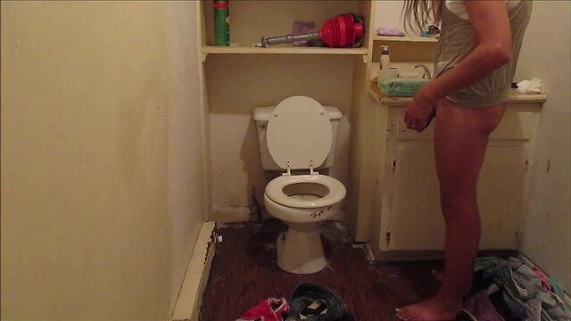 Teen Solo Masturbation: Anal Play, Fingering & Cumshot Finale!