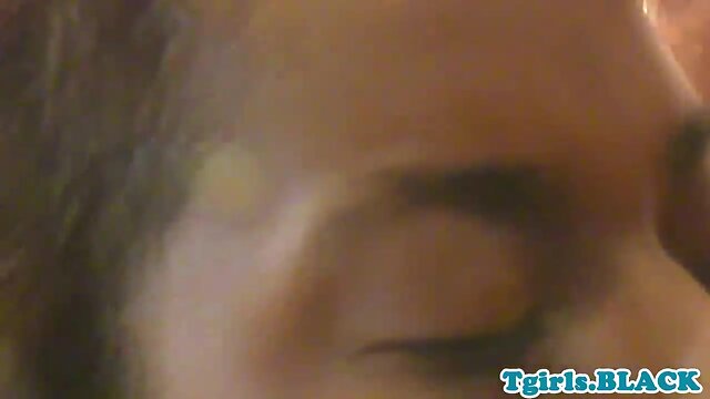 Black tran gets spitroasted in 3some