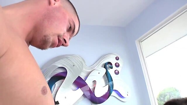 Chesty shemale she-male plowed in tight butt