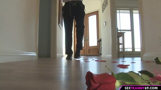 Romantic surprise by sultry girlfriend