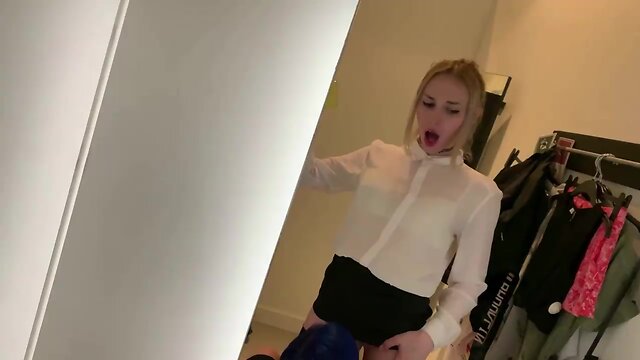 Sucked off a translady in a dress room