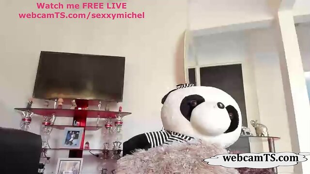 Blond trans angel babe -