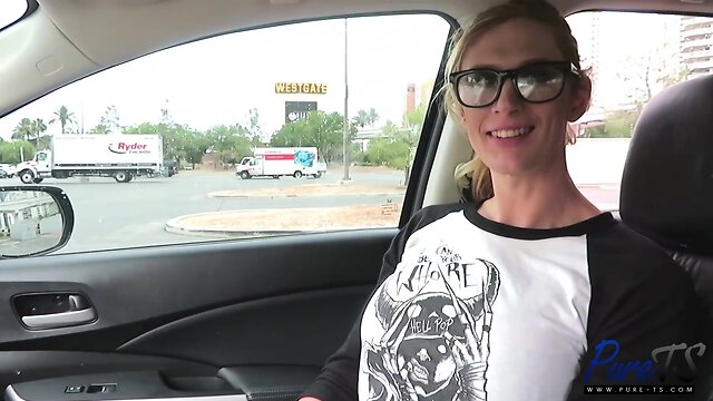 Bts interview with chesty blond transvestite starlet kellie shaw