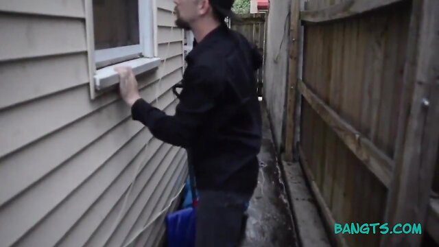 Ladyboy pizza delivery wild party