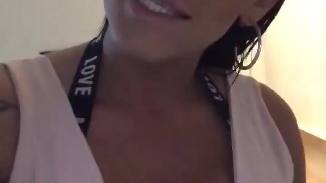 Uma vocês antes do meu cliente chegar. 500 views líbero o prometido no