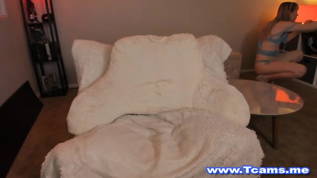 Cute blond tran plays her prick