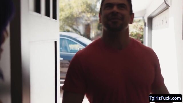 Eroused shemale foxxy fucks the plumbers butt