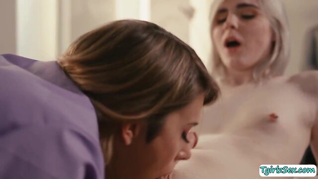 Shemale masseuse bangs she-male clients butthole