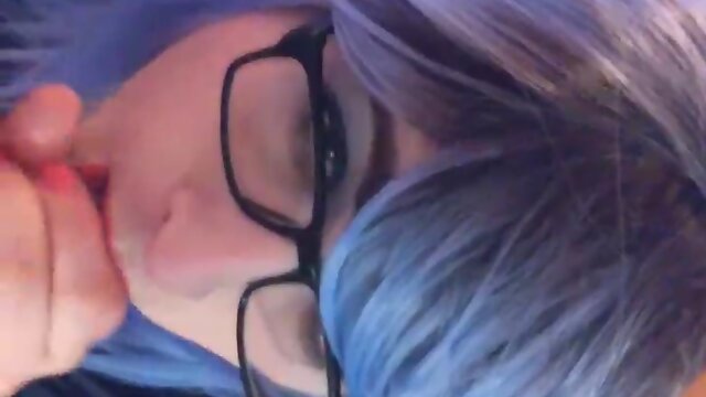 Submissive crossdresser chloe matthews blows bbc