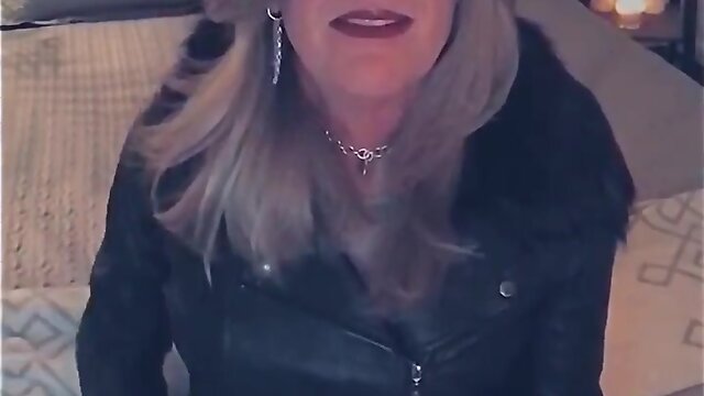 Dakota: leather, lace...cum on my face