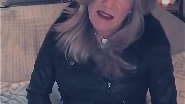 Dakota: leather, lace...cum on my face