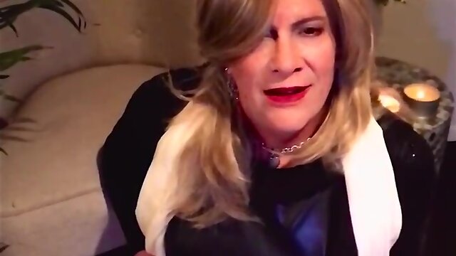 Dakota: private parts..