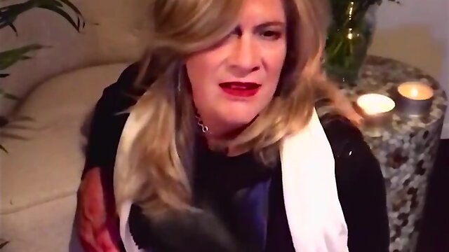 Dakota: private parts..