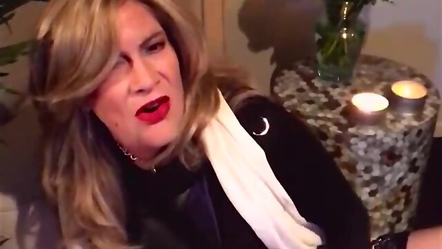 Dakota: private parts..