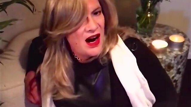 Dakota: private parts..