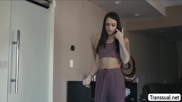 Latino she-male khloe does revenge anal sex