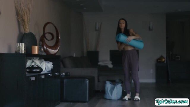 T-Girl khloe kay analed by husbands best friend