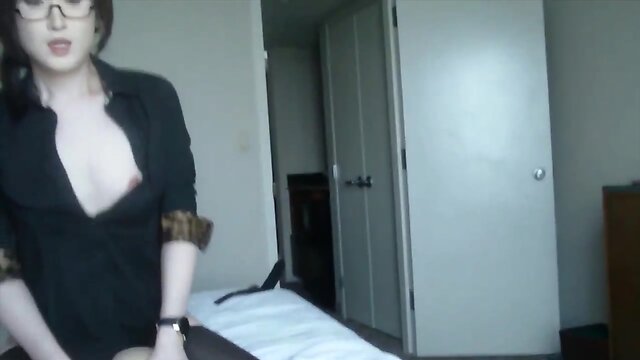 Oriental transvestite with zasu and friend