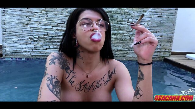 Linda gatinha intelectual rebolando gostoso no pau bianca lovesick