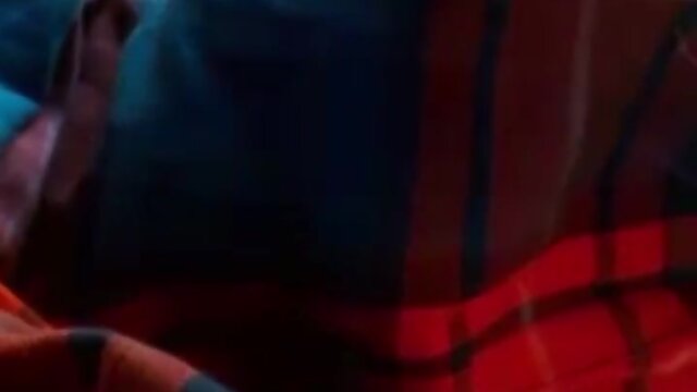 Adrey`s Busty Webcam Show: Sensual Moves & Sultry Looks