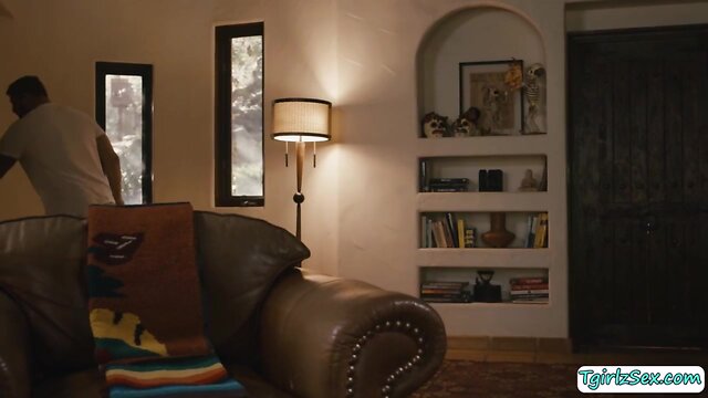 Pretty tbabe natalie mars rough anal ride