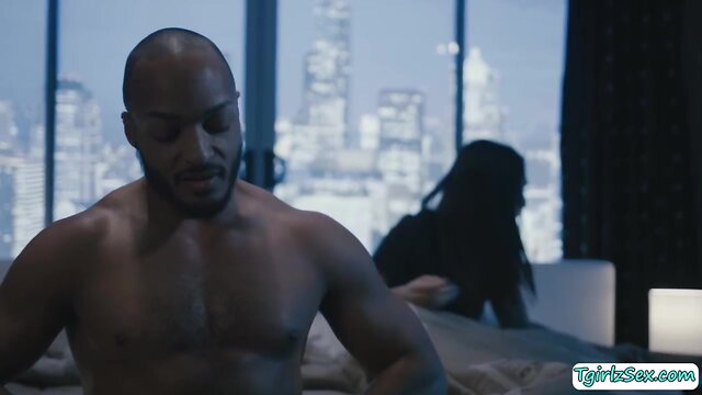 Brunette tbabe khloe kay gobbles a bbc