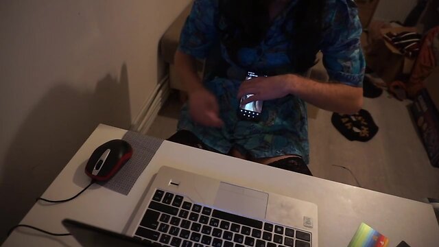 Sultry brunette tribute