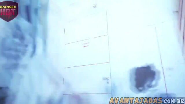 Travesti adriana rodrigues destruindo o cu de um viadinho