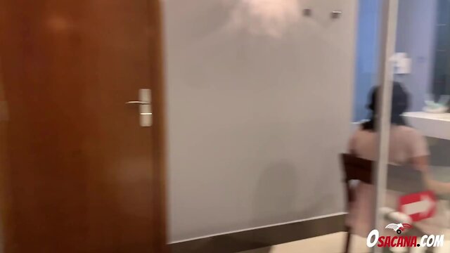 Vick e Mandy: Uma Sessão Quente e Excitante