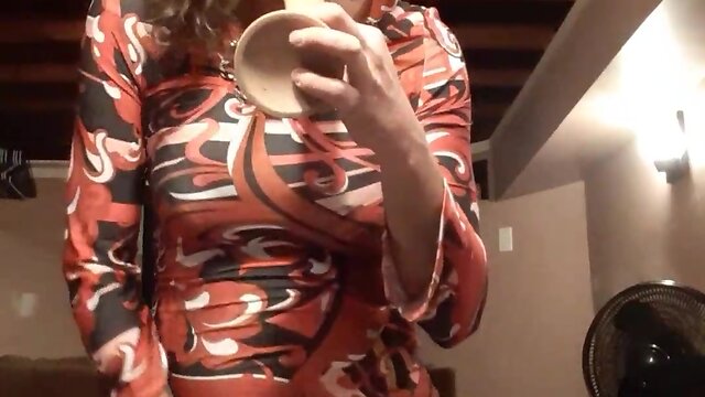 Fine crossdresser orgasms hard