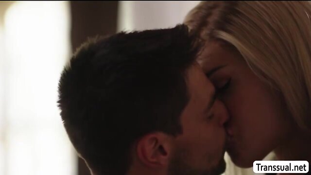 Tgirl daisy c. deepthroating dudes bigcock